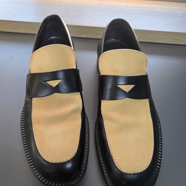 Bally 투톤 페니로퍼