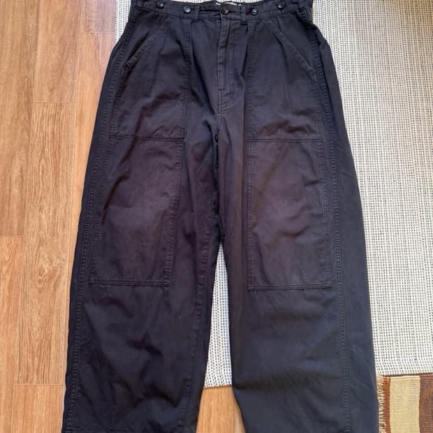 Niceness howard 더블니 치노 팬츠