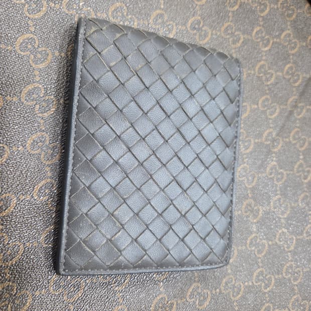 보테가베네타 반지갑