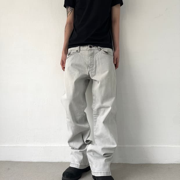 알마니 2000s 그레이 와이드진