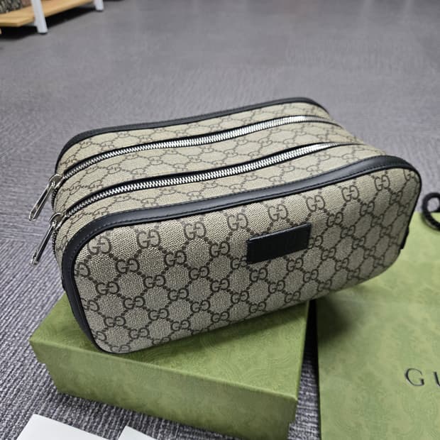 [정품][특가] 구찌 시그니처 돕키트 파우치백