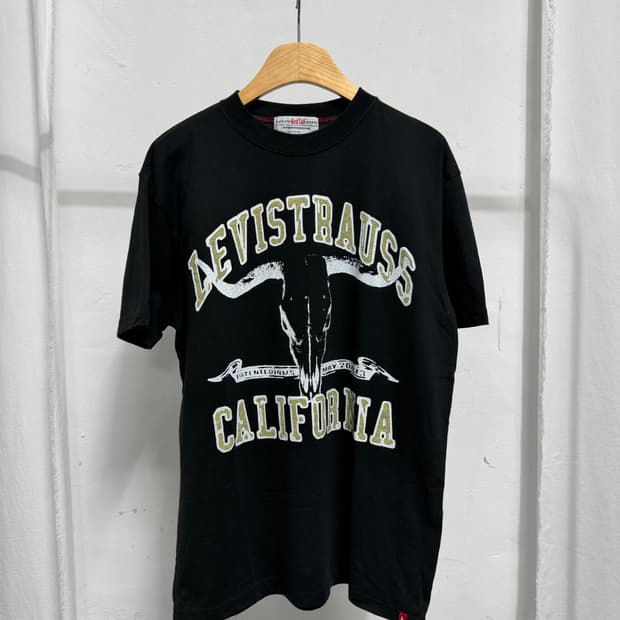 Levi’s RedTab T-shirt  