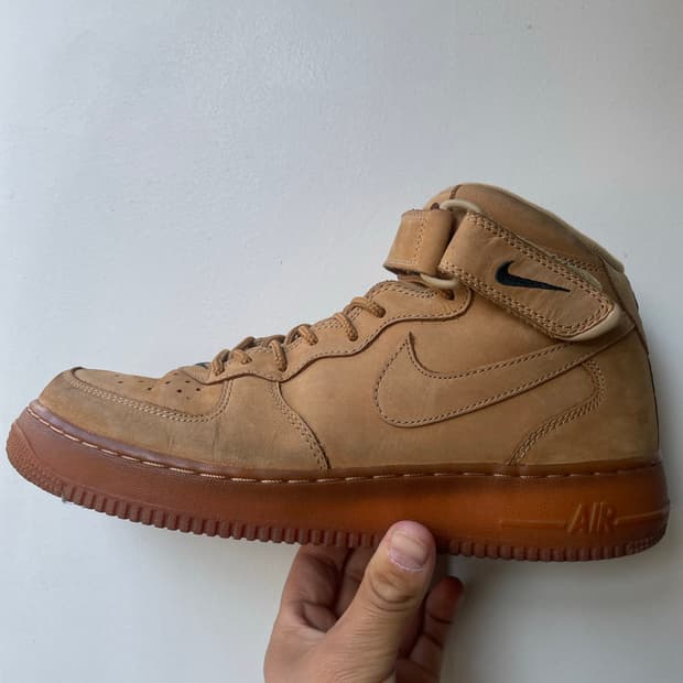 나이키 에어포스 1 미드 플랙스 앤 아웃도어 그린 된장 270