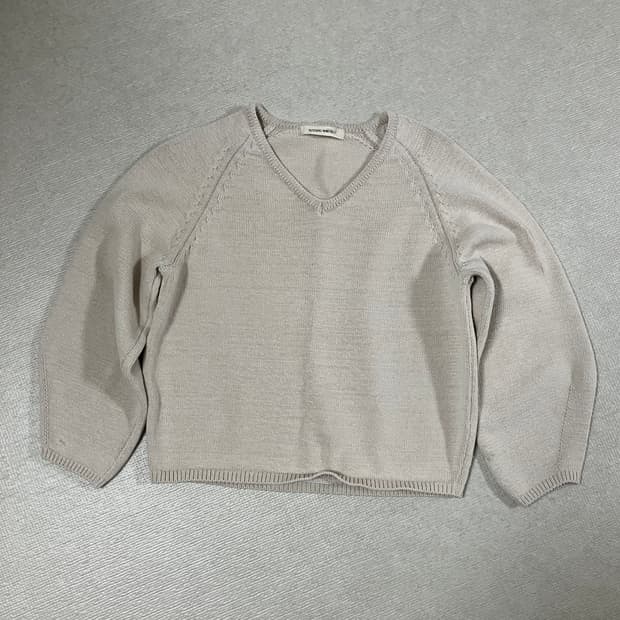 낫띵리튼 s/s 코튼 브이넥 니트