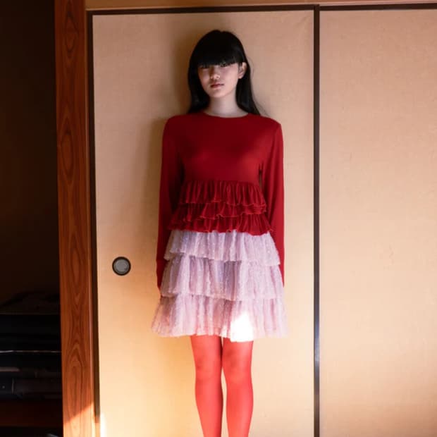 인앤양하모니 프릴 탑 레드