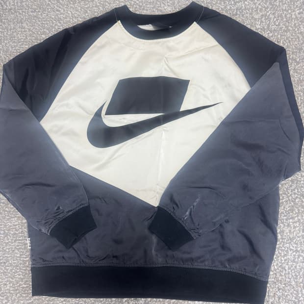 나이키 NSW 나일론 우븐 크루 맨투맨 L 100-105