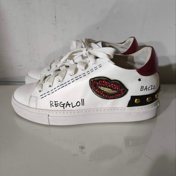 37 240mm 알베르토 페르마니 레갈로 스니커즈