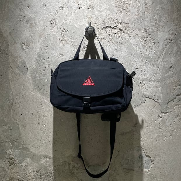 나이키 acg 블랙 로고 나일론 실링백