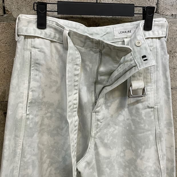 르메르 트위스트 벨티드 헤비 데님 팬츠 