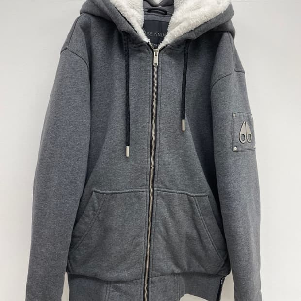 무스너클 매장판 정품 21년 버니스웨터 그레이