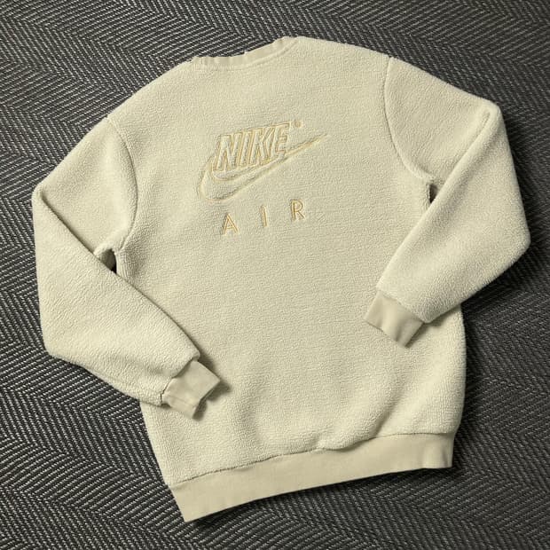 나이키 에어 스우시 멀티로고 플리스 맨투맨 y 5030