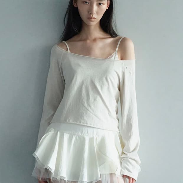 세릭RAW CUT BOAT NECK TOP / IVORY