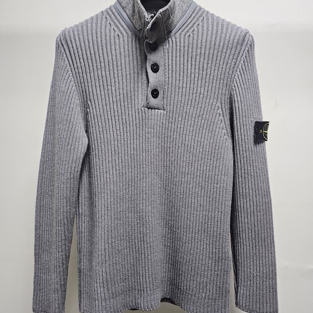 스톤아일랜드 골지 버튼 넥집업 니트