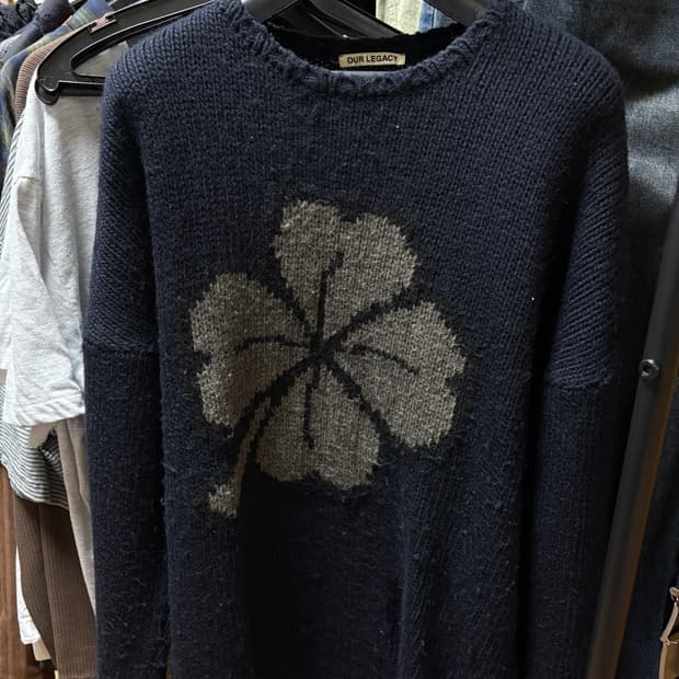 아워레가시 21fw round neck lucky clover knit