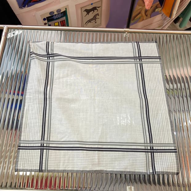 빈티지 스퀘어 그레이 손수건