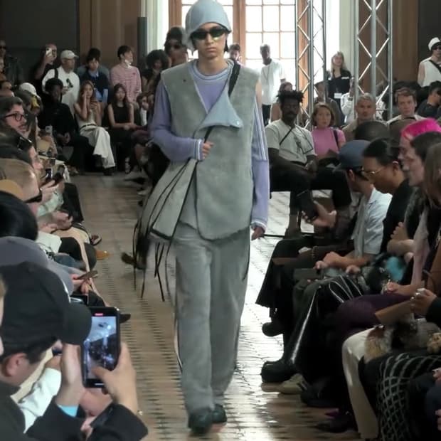 키코 코스타디노브 maersk 토트백