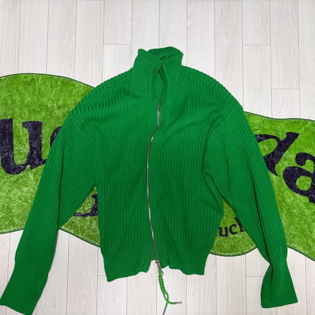 더아이덴티티프로젝트 니트집업 2