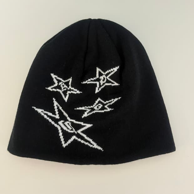 어피스오브케이크 블랙 별 비니