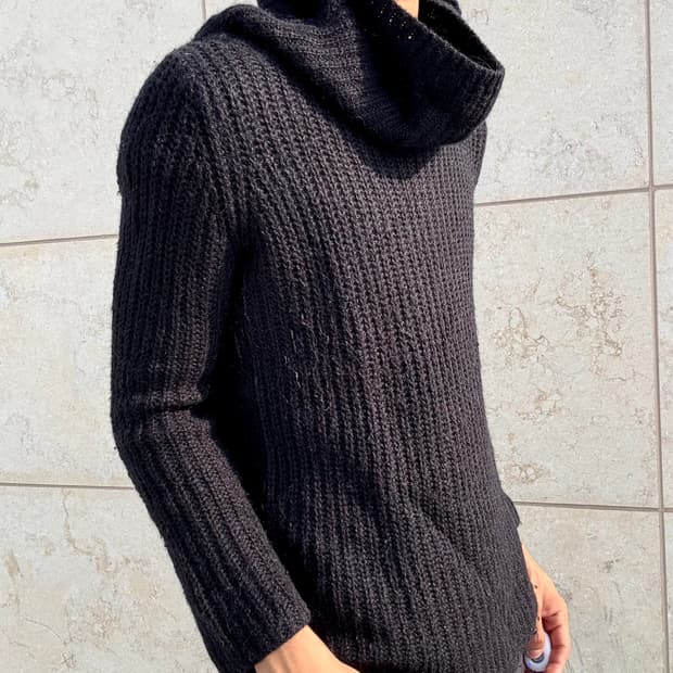“Vintage” Minimal Mood High Neck Knit Sl
