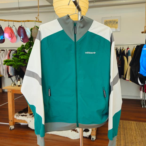 아디다스 바람막이