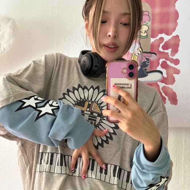 캐피탈 피아노 티셔츠