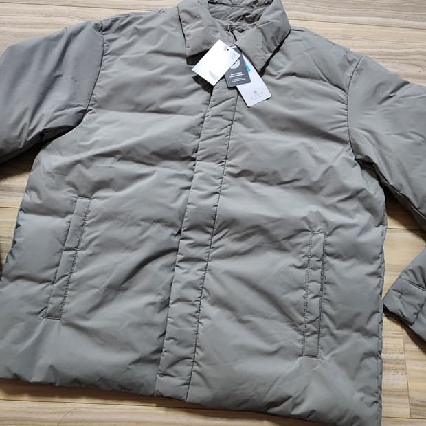 에잇세컨즈심리스경량패딩덕다운점퍼자켓그레이