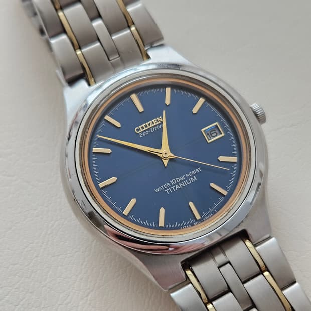 시티즌 에코드라이브 티타늄 시계