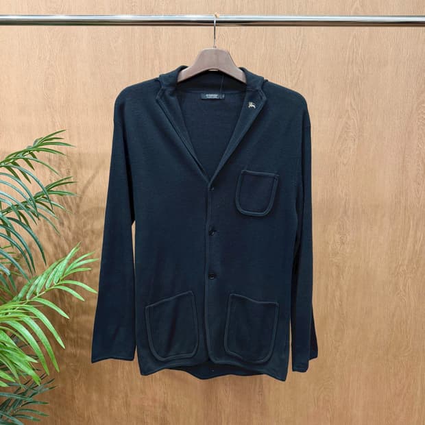 버버리 블랙 라벨 코튼 자켓 카라 로고 자수 패치 포켓 디테일 블랙