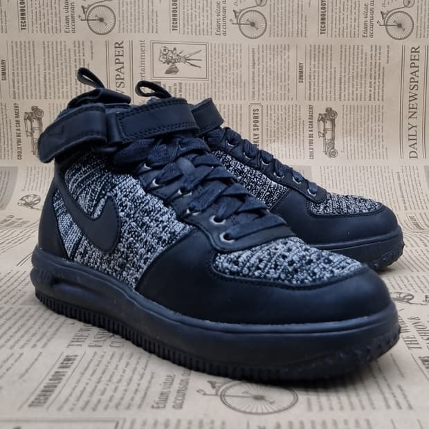 나이키 루나포스 플라이니트 하이탑240