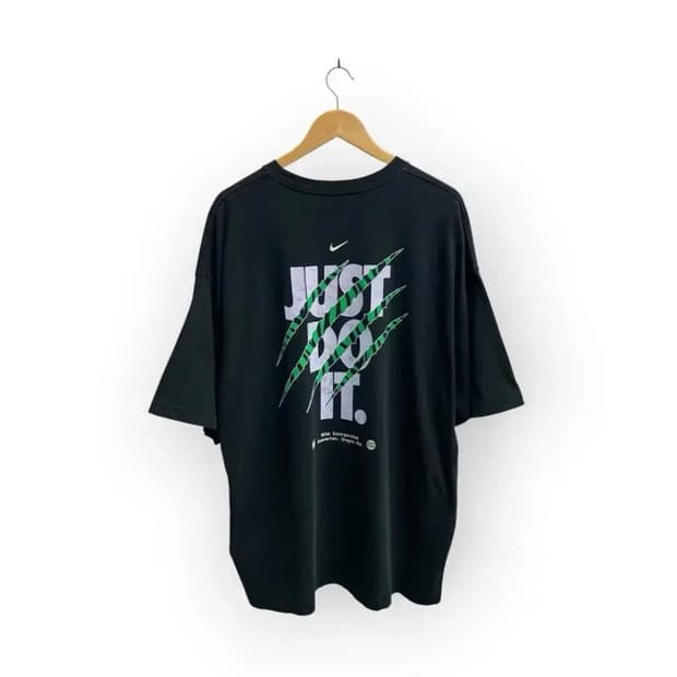 나이키 NSW 오버핏 그래픽 티셔츠 M