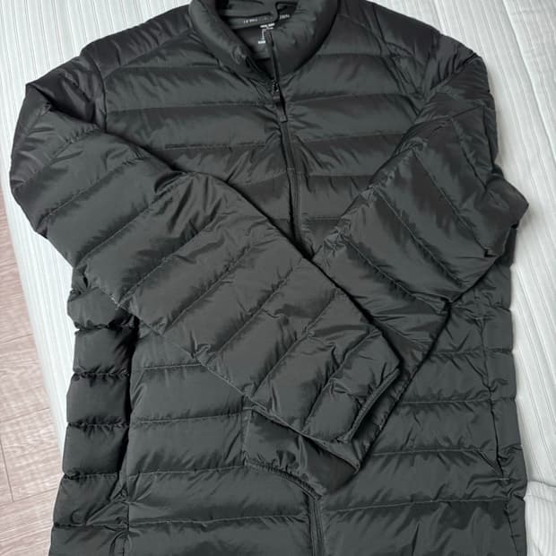 [XL] 유니클로 울트라 라이트 다운 경량패딩 블랙