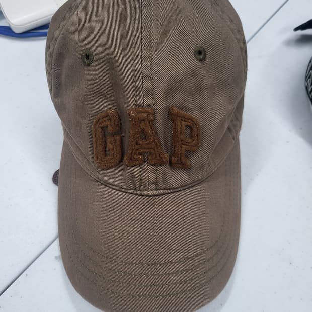 GAP 갭 브라운 야구모자