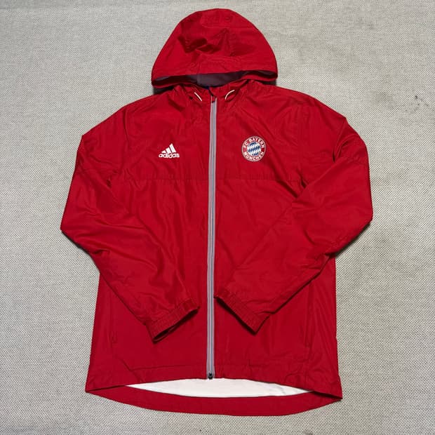 아디다스 바이에른 뮌헨 바람막이