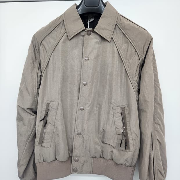 새상품)언펙티드 점퍼