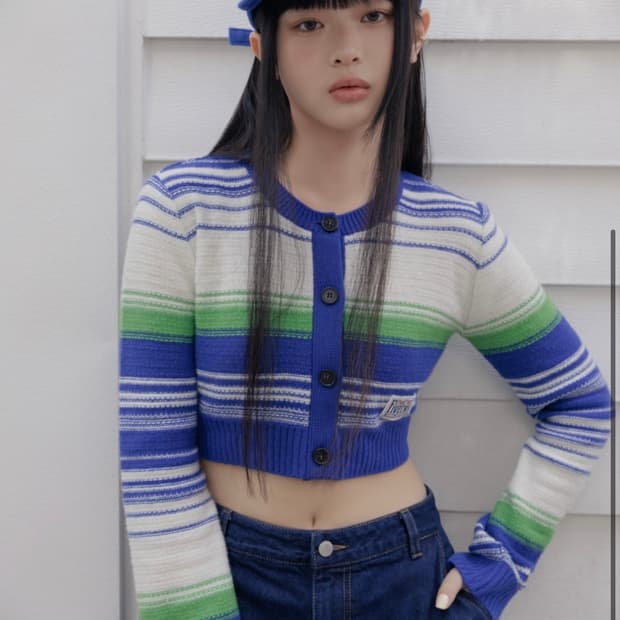 오아이오아이 크롭 가디건 뉴진스하니착용