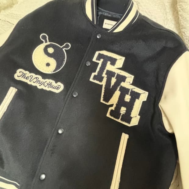 더바이닐하우스 스타디움 재킷