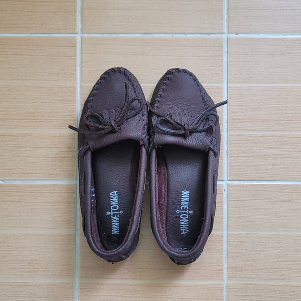 미네통카 | 여성 모카신 Minnetonka CLASSIC 245