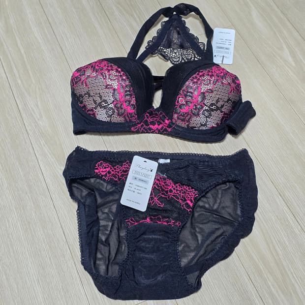 PLAYBOY)빈티지 블랙 레이스 란제리 여성속옷세트