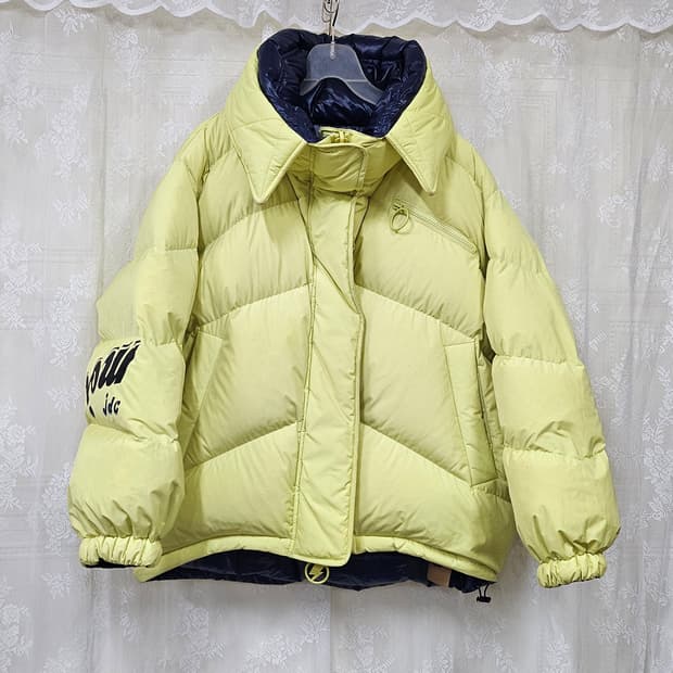 170.럭키슈레트 라임색 숏 양면 패딩 