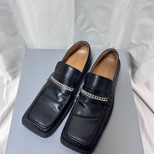 마틴로즈 스퀘어토 39 size 판매합니다. 