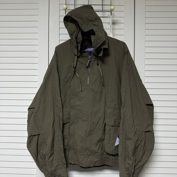 앤드원더 카키 윈드브레이커(andWonder)