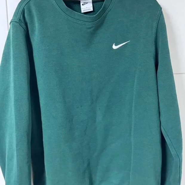 나이키 스우시 맨투맨(L)