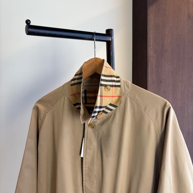 15527 - 버버리 베이지 블루종 자켓