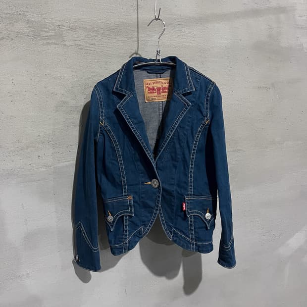 Levi’s 78302 (2005)