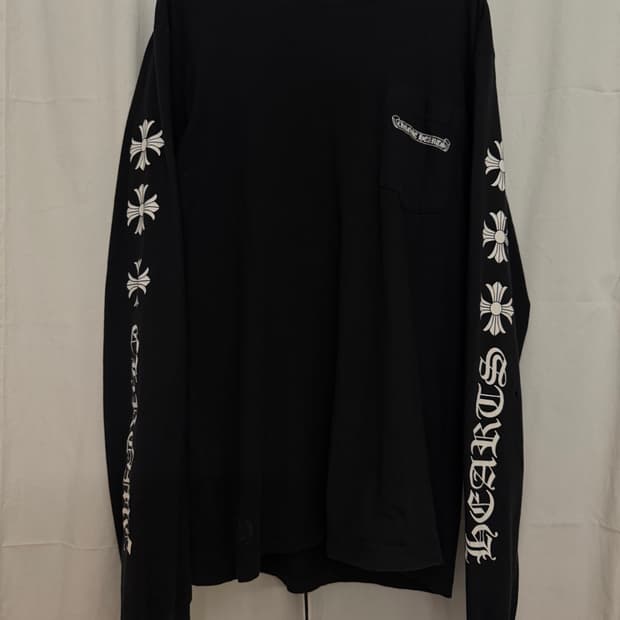 크롬하츠 크로스 레터링 롱슬리브 티셔츠