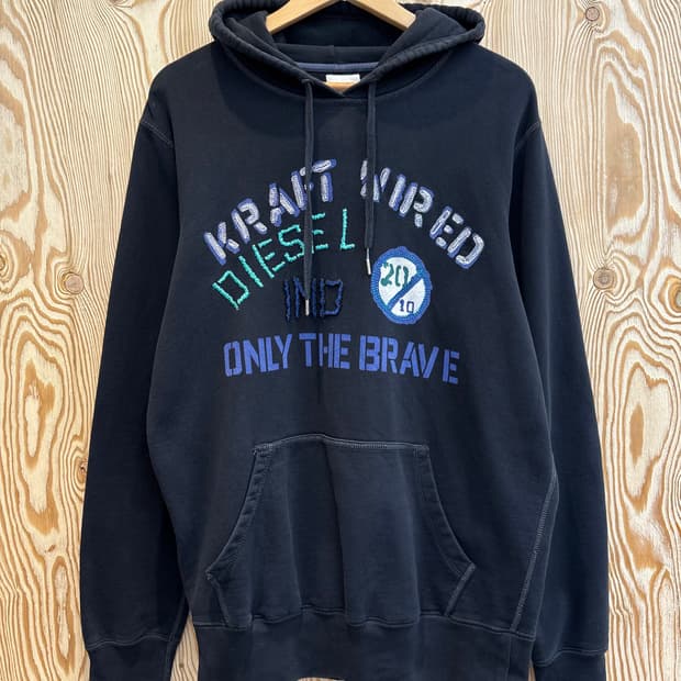 디젤 자수 후드티