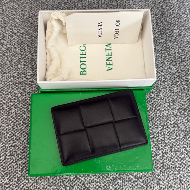 보테가 베네타 카드지갑