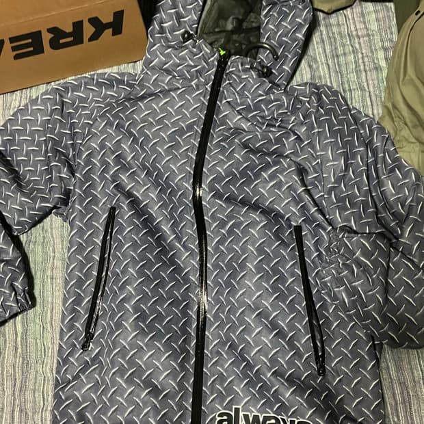 (L)Always do what 플레이트 벤데믹 자켓 블루