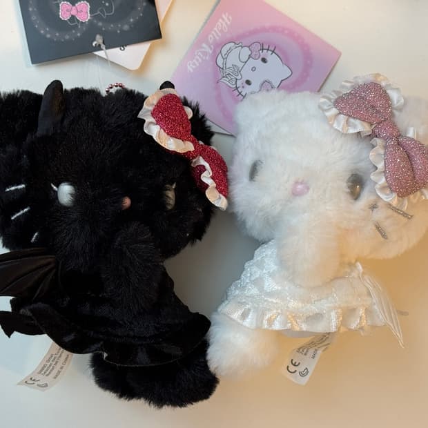 산리오 헬로 키티 엔젤 데빌 마스코트 홀더