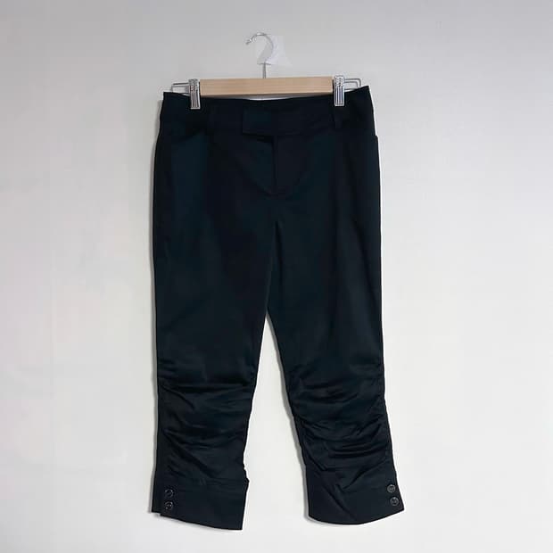 black shirring capri pants
